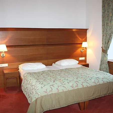Отель Embassy Balatonas 4*