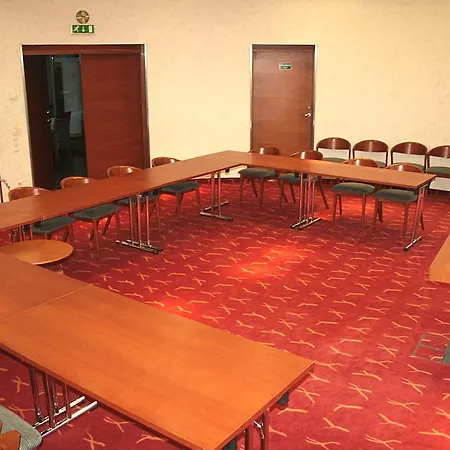 Embassy Balatonas 4*