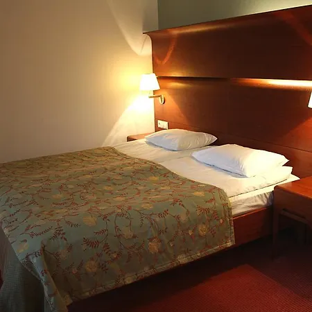 Hotel Embassy Balatonas