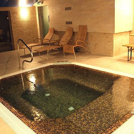 Hotel Embassy Balatonas